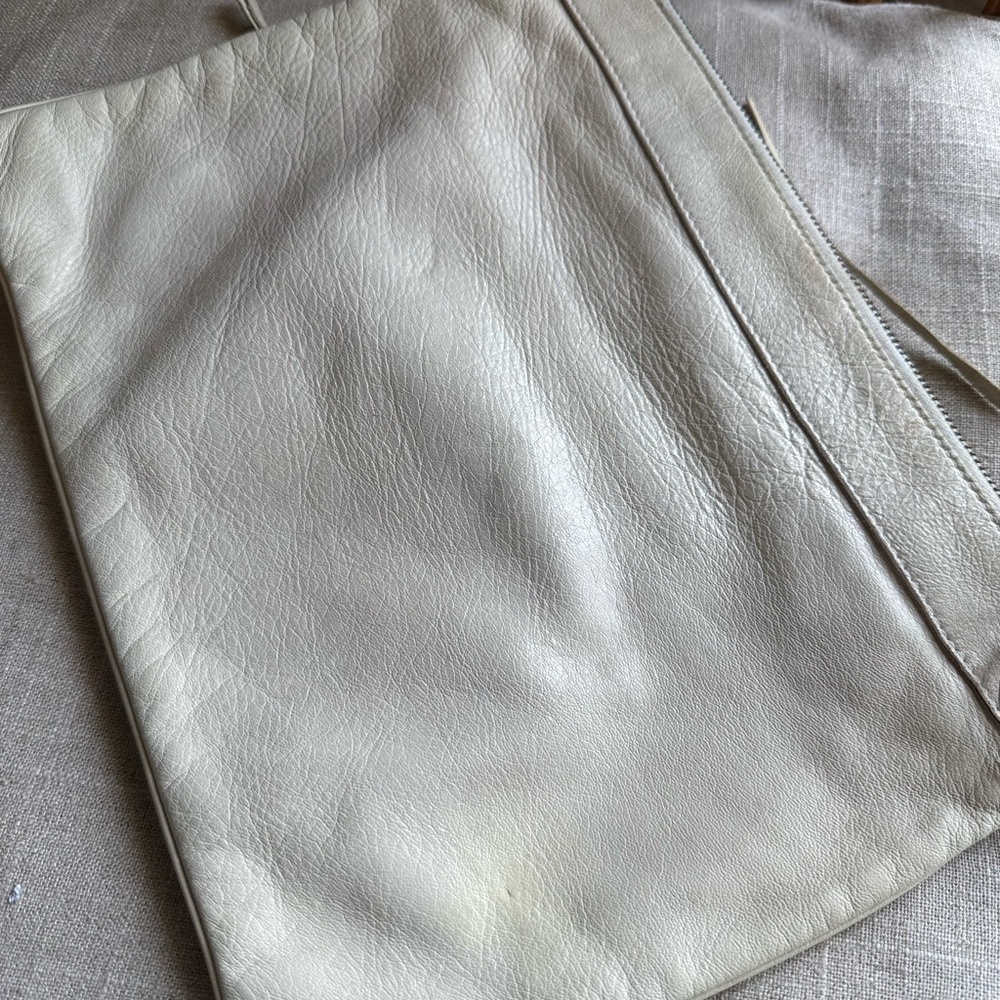 BALENCIAGA 2004/05 City/First Moto Flat Case Clutch w/Strap in White - Picture 13 of 16